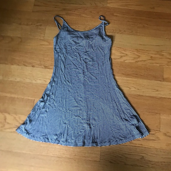 Brandy Melville dress - Picture 3 of 6